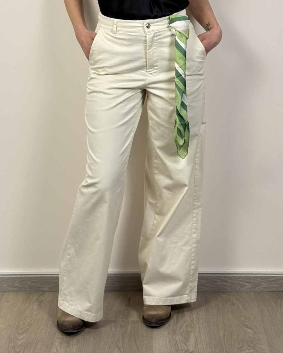 Pantalone Chino Con Foulard KONTATTO
