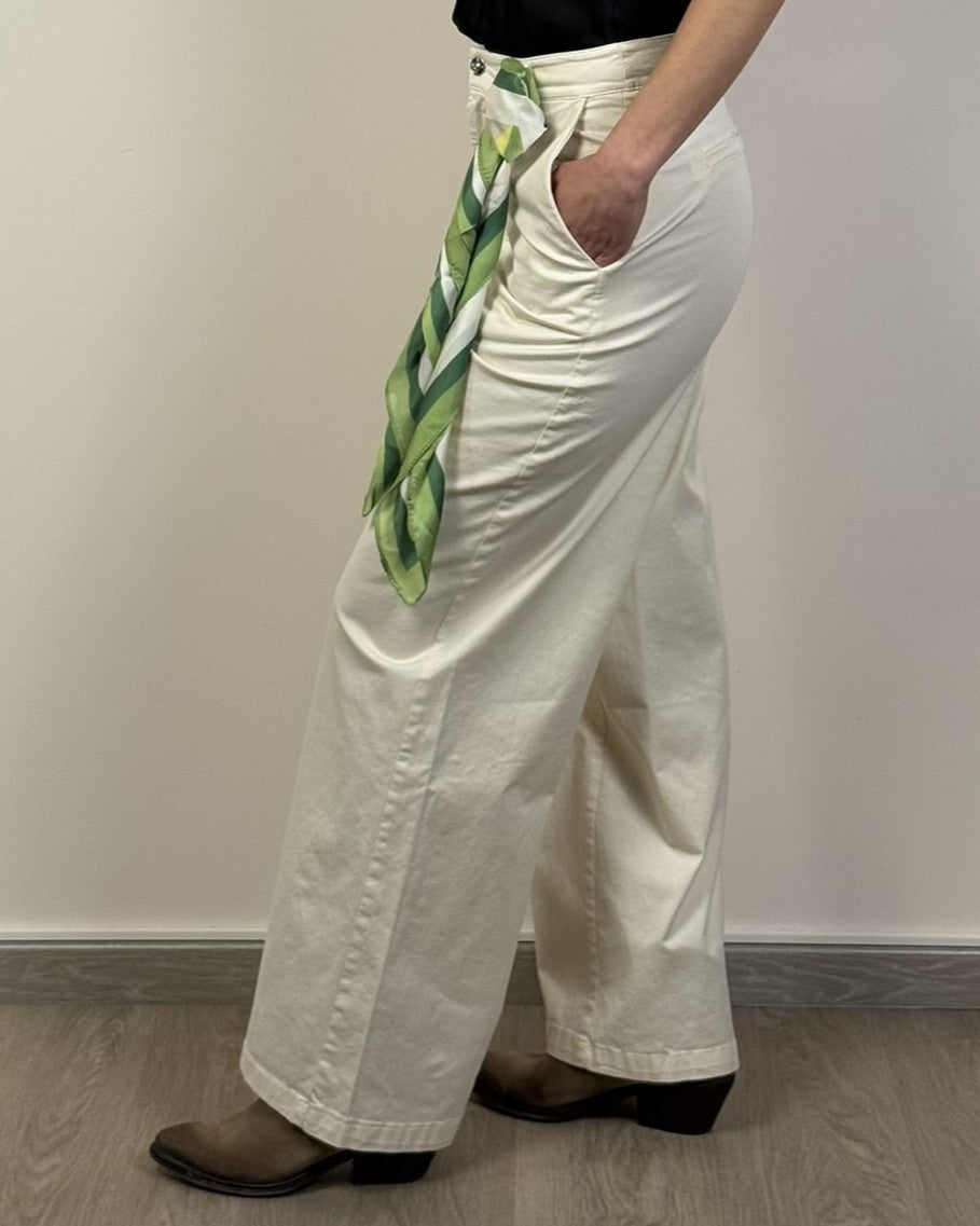 Pantalone Chino Con Foulard KONTATTO