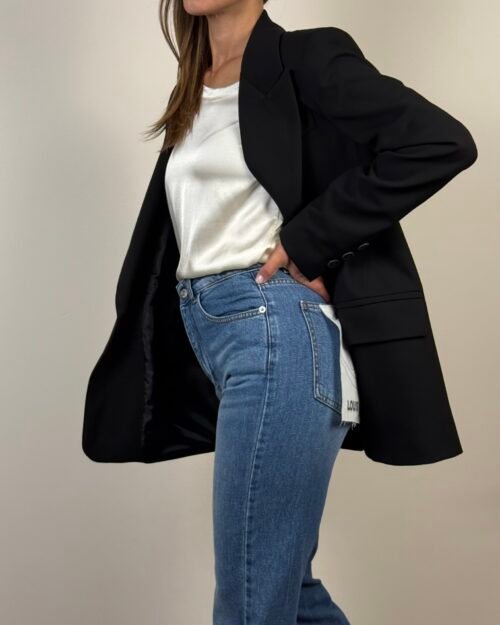 giacca over haveone un bottone