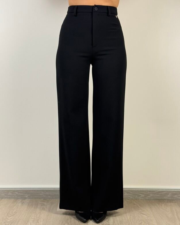 pantalone dritto zampa nero stretto